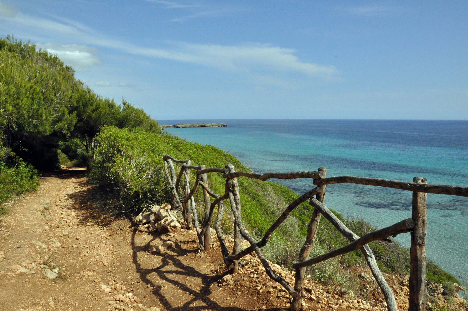 Alquiler coches Menorca empresa local